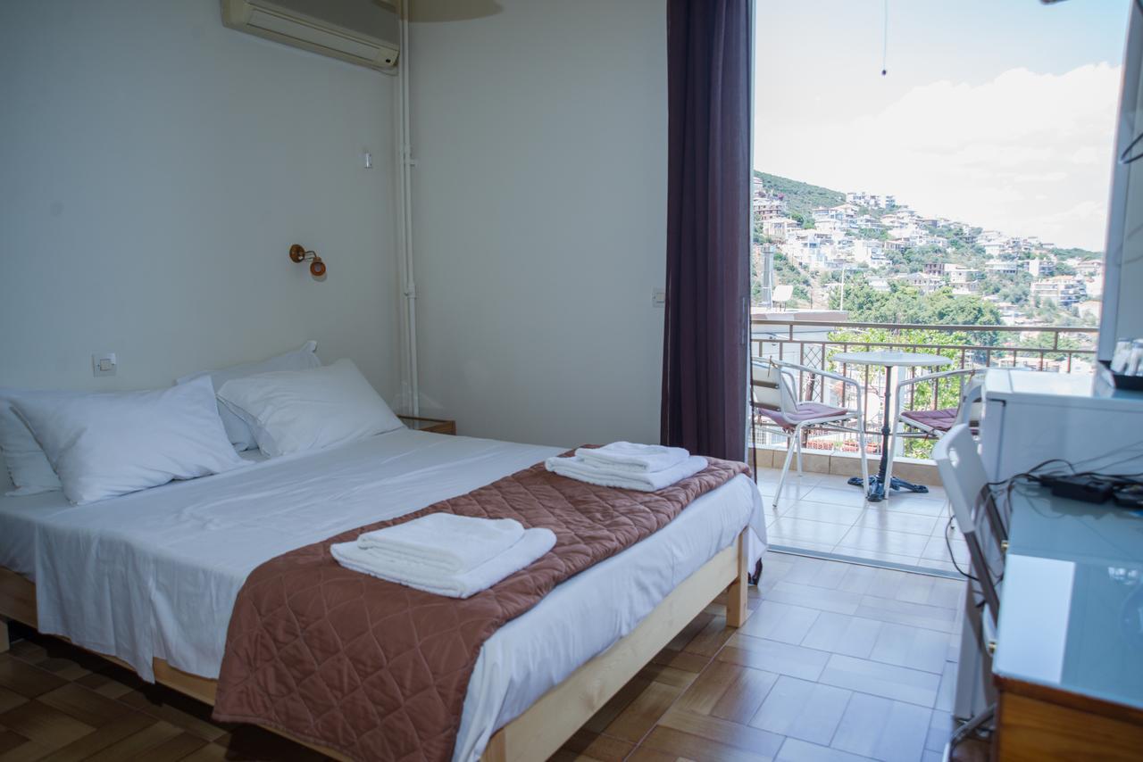 Hotel Milton Mavrovoúnion 外观 照片